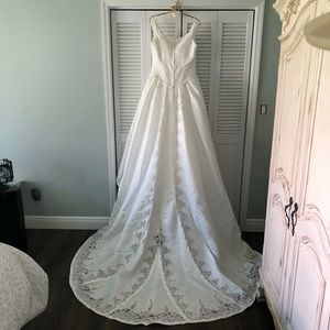 Ivory Wedding Dress